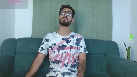 Snapshot of reypablo1 chatting on 9, 10, 2025 REY PABLO Independent online show from 9, 10, 2025