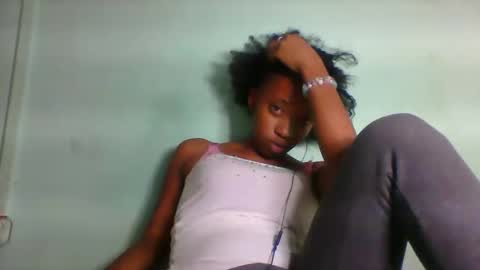 rhesa404090 online show from 10, 3, 2026