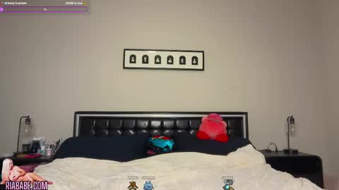 Snapshot of riababe chatting on 12, 9, 2025 ria  online show from 12, 9, 2025