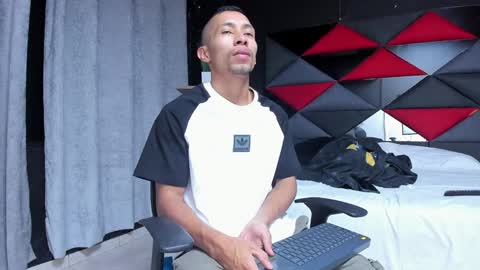 richar_voller online show from 13, 1, 2025