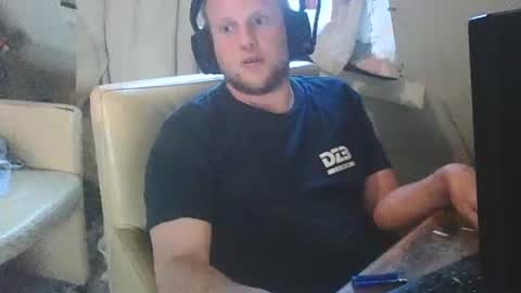 Snapshot of richardd110011 chatting on 5, 6, 2026 richardd110011 online show from 5, 6, 2026