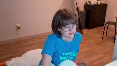 Luna online show from 12, 7, 2026
