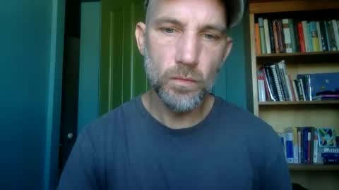 Snapshot of richheader chatting on 28, 10, 2025 richheader online show from 28, 10, 2025