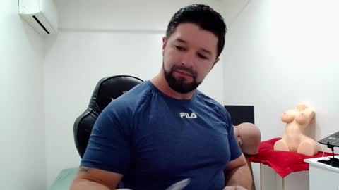 Snapshot of richrolland chatting on 21, 12, 2025 Rickseduction online show from 21, 12, 2025