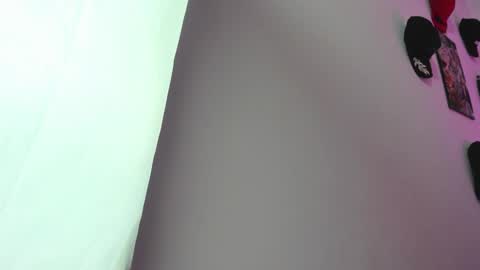 Rihanna hotx online show from 2, 3, 2026