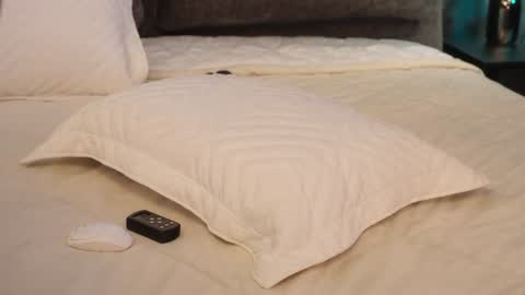    if you wanna buy smth stockingsph etc  custom videos or pics  online show from 8, 12, 2024