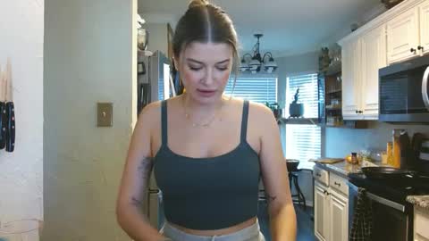 riley depp online show from 25, 2, 2025