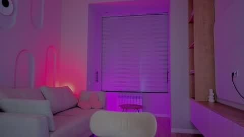 rileymee online show from 10, 10, 2025