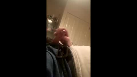 Snapshot of rimzari136 chatting on 22, 12, 2025 rimzari136 online show from 22, 12, 2025