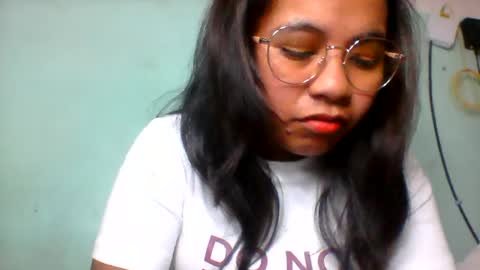 Snapshot of rinah856024 chatting on 6, 7, 2026 rinah856024 online show from 6, 7, 2026