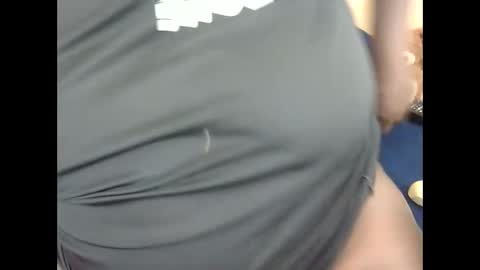 Snapshot of rio_sky chatting on 19, 12, 2024 cookie online show from 19, 12, 2024