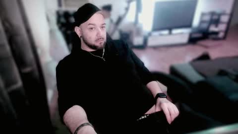 Snapshot of riptid3_ chatting on 18, 2, 2025 Ask Me online show from 18, 2, 2025