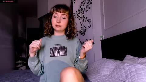 Snapshot of riri_rich chatting on 22, 12, 2024 Rita online show from 22, 12, 2024