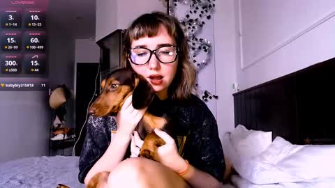 Snapshot of riri_rich chatting on 10, 1, 2025 Rita online show from 10, 1, 2025