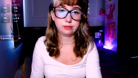 Snapshot of riri_rich chatting on 10, 9, 2025 Rita online show from 10, 9, 2025