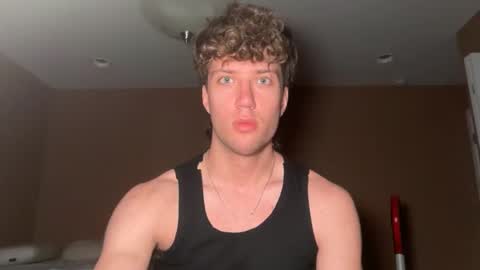 Snapshot of rjbrown03 chatting on 30, 3, 2026 rjbrown03 online show from 30, 3, 2026