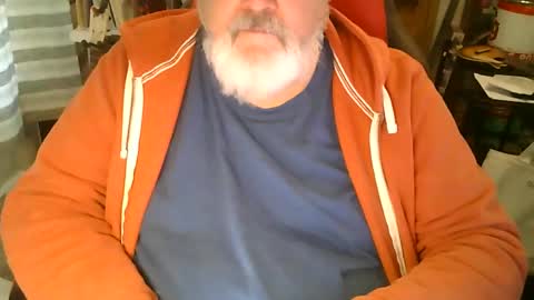 Snapshot of rndmronnie chatting on 20, 10, 2025 Ron Rodan online show from 20, 10, 2025