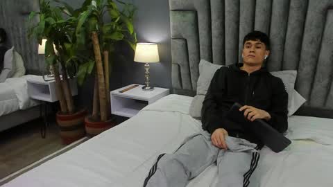 Roan Birkin online show from 17, 2, 2025