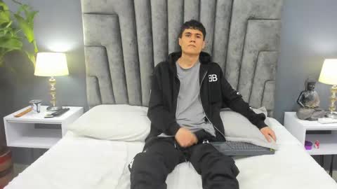 Roan Birkin online show from 21, 2, 2025