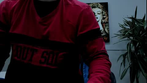 Snapshot of roan_birkin chatting on 1, 6, 2026 Roan Birkin online show from 1, 6, 2026
