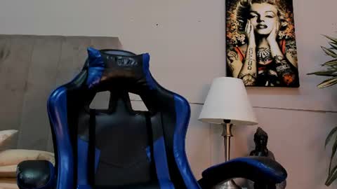 Snapshot of roan_birkin chatting on 16, 6, 2026 Roan Birkin online show from 16, 6, 2026