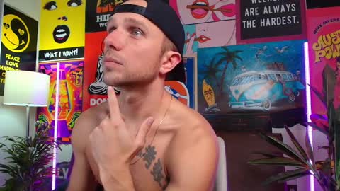 Snapshot of rob_ryder chatting on 24, 12, 2024 rob ryder online show from 24, 12, 2024