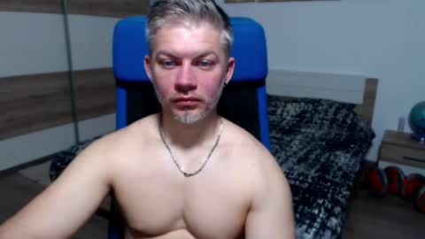 Snapshot of robbyshawz chatting on 20, 5, 2026 robbyshawz online show from 20, 5, 2026