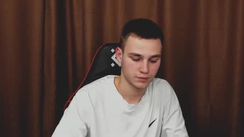 robert10211 online show from 24, 12, 2024