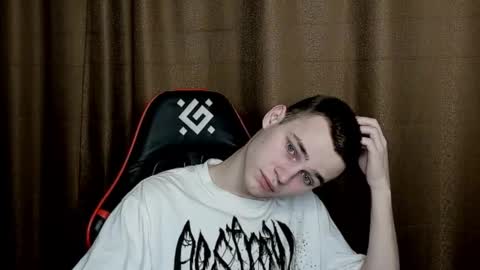 robert10211 online show from 17, 1, 2025