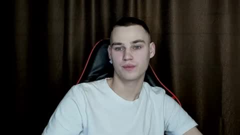 robert10211 online show from 18, 2, 2025