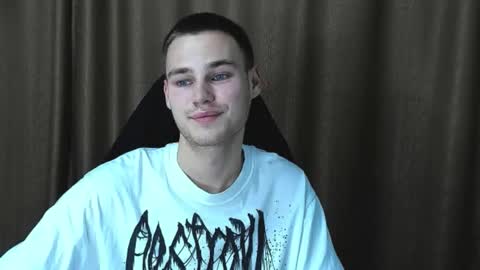 robert10211 online show from 9, 10, 2025