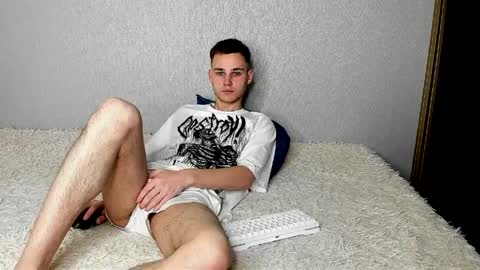 robert10211 online show from 10, 4, 2026