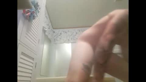 Snapshot of robertd5094 chatting on 29, 5, 2026 robertd5094 online show from 29, 5, 2026