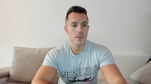 roberto4ever online show from 11, 1, 2025