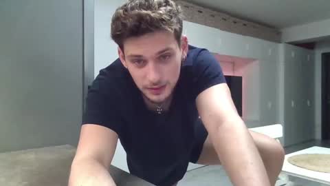 Roberto online show from 4, 2, 2025