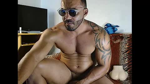 BRAZILIAN BOY online show from 13, 1, 2025