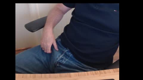 robidan6923 online show from 17, 9, 2025