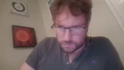 robinouhot online show from 19, 2, 2025