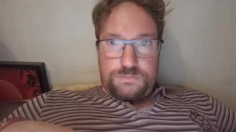 robinouhot online show from 21, 10, 2025