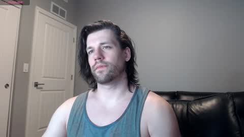 Snapshot of robknocks chatting on 5, 2, 2025 Rob Knocks online show from 5, 2, 2025