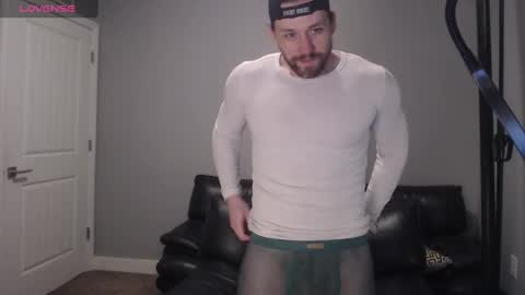 Snapshot of robknocks chatting on 15, 9, 2025 Rob Knocks online show from 15, 9, 2025