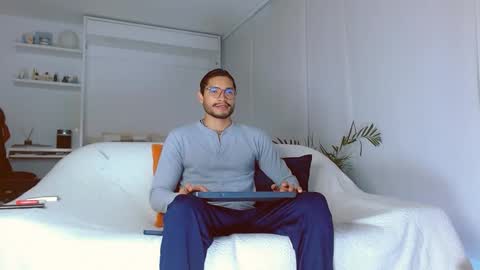 roby_millerr online show from 3, 3, 2025