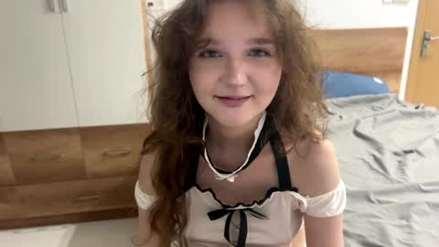 Snapshot of robynsentinella chatting on 8, 6, 2026 robynsentinella online show from 8, 6, 2026
