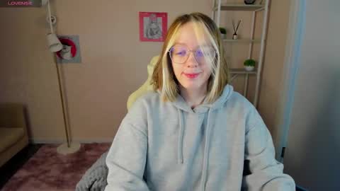 Rockett online show from 3, 10, 2025