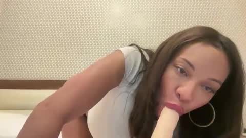 rockybee1 online show from 25, 11, 2025