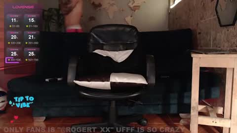 Snapshot of rogert_xx chatting on 28, 2, 2025 Rogert online show from 28, 2, 2025