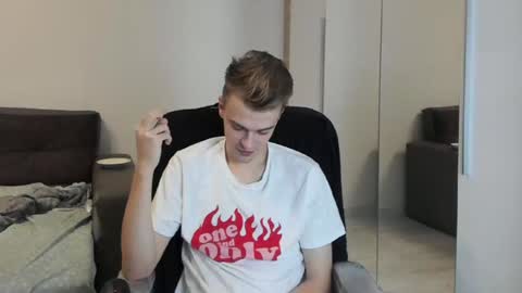 Snapshot of rokko_diamond777 chatting on 14, 1, 2025 taylor fox online show from 14, 1, 2025