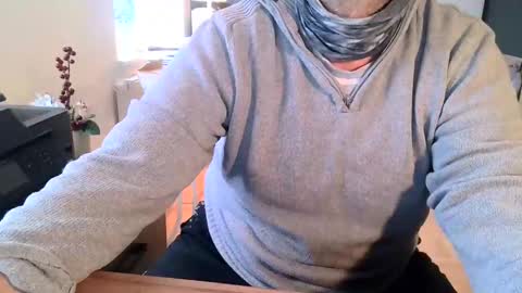 Snapshot of rolandloser1000 chatting on 16, 1, 2025 rolandloser1000 online show from 16, 1, 2025