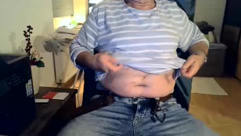 Snapshot of rolandloser1000 chatting on 17, 1, 2025 rolandloser1000 online show from 17, 1, 2025