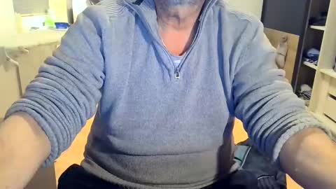 Snapshot of rolandloser1000 chatting on 19, 1, 2025 rolandloser1000 online show from 19, 1, 2025